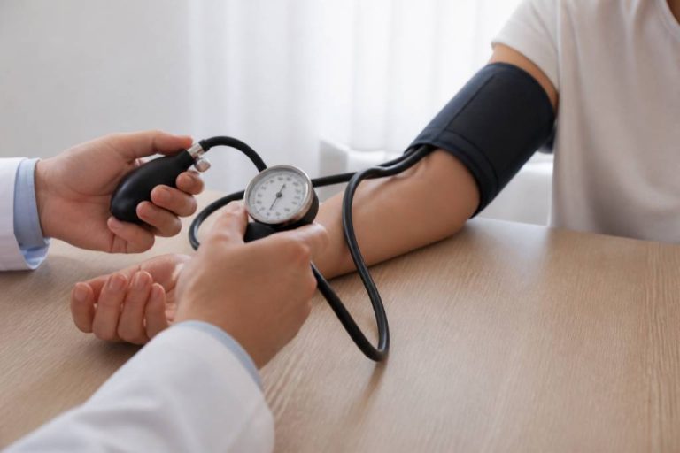 10 por 7 é pressão baixa? entenda o que significa essa medida de pressão arterial