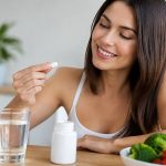 A biotina engorda? Entenda os efeitos no peso e na saúde
