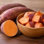 100 gramas de batata doce tem quanto de carboidrato? Veja a quantidade e os nutrientes